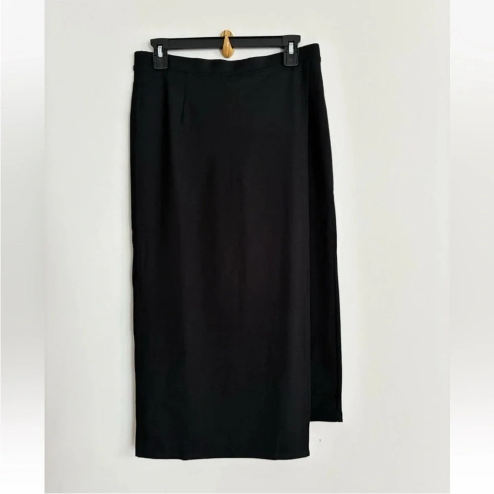 Betabrand Classic Black Pants - Picture 3 of 9